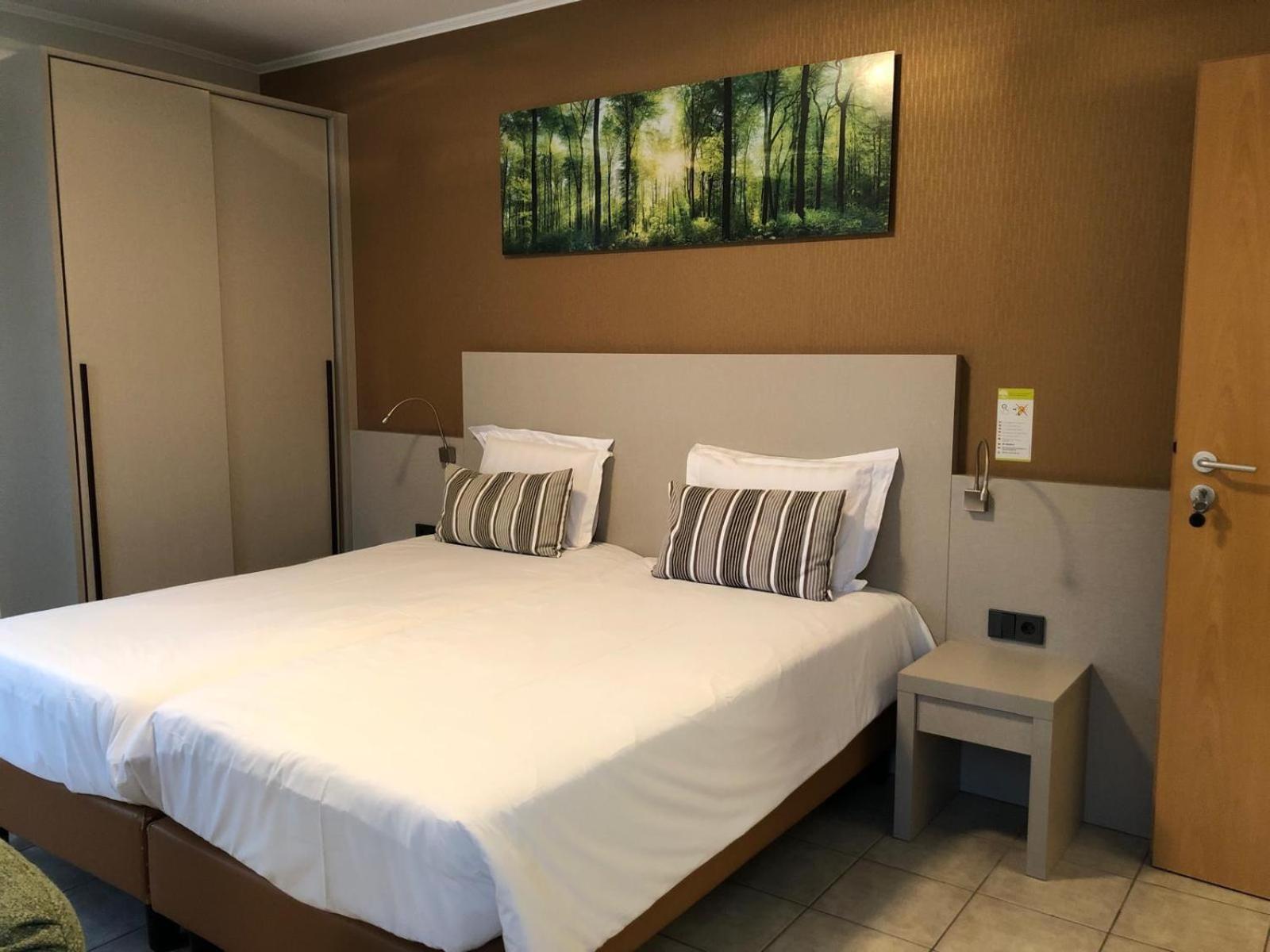 Appart-Hotel Gwendy Bour Ngoại thất bức ảnh